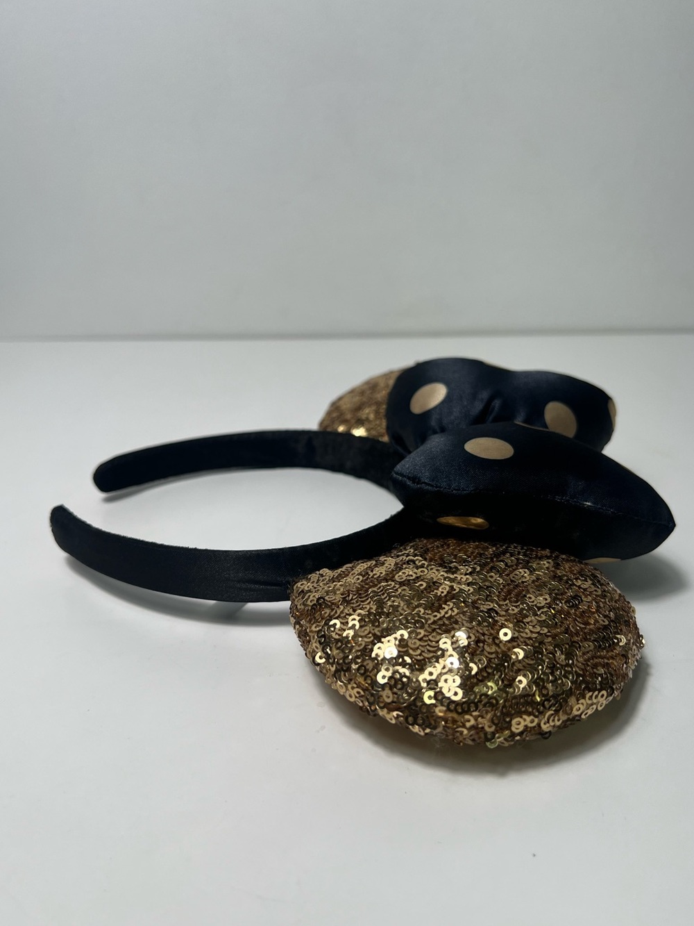 Tokyo Disney Resort Minnie Mouse Polka Dot Sequined Glitter Sparkle Ear Headband - Picture 6 of 9